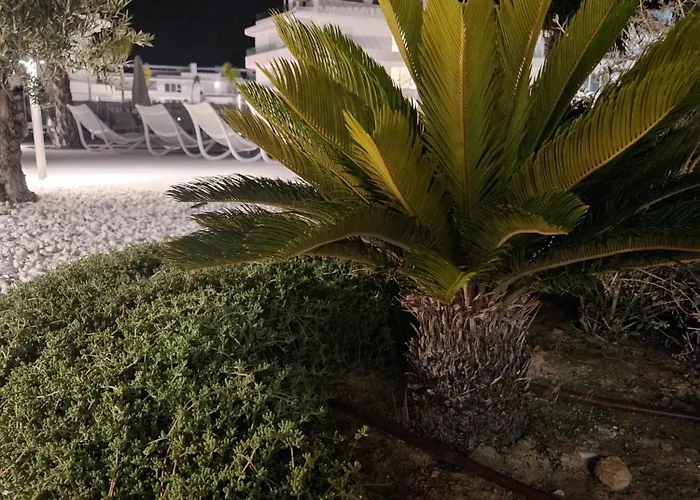 Elevenlights-costaballena Garden View Daire *